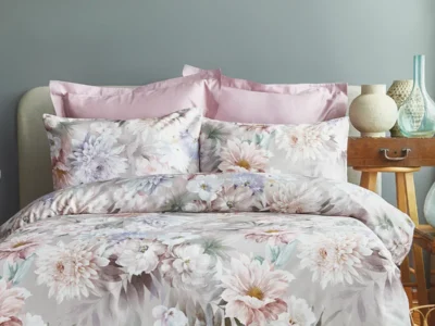 Satiinpuuvillased voodipesukomplektid