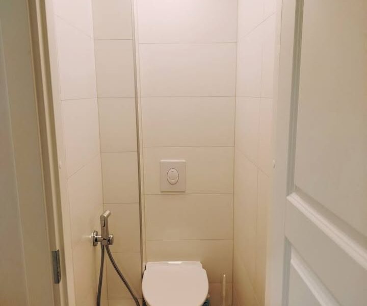 Pärnu. 2 toal. Papiniidu 33. 5/3 kor. Uus tehnika ja mööbel. üür 475 eur/kuu