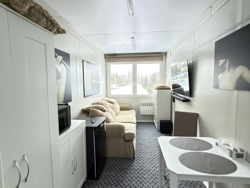 Müüa täiesti kasutusvalmis soojak/elamuhaagis!