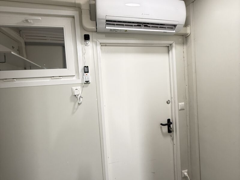 Müüa täiesti kasutusvalmis soojak/elamuhaagis!